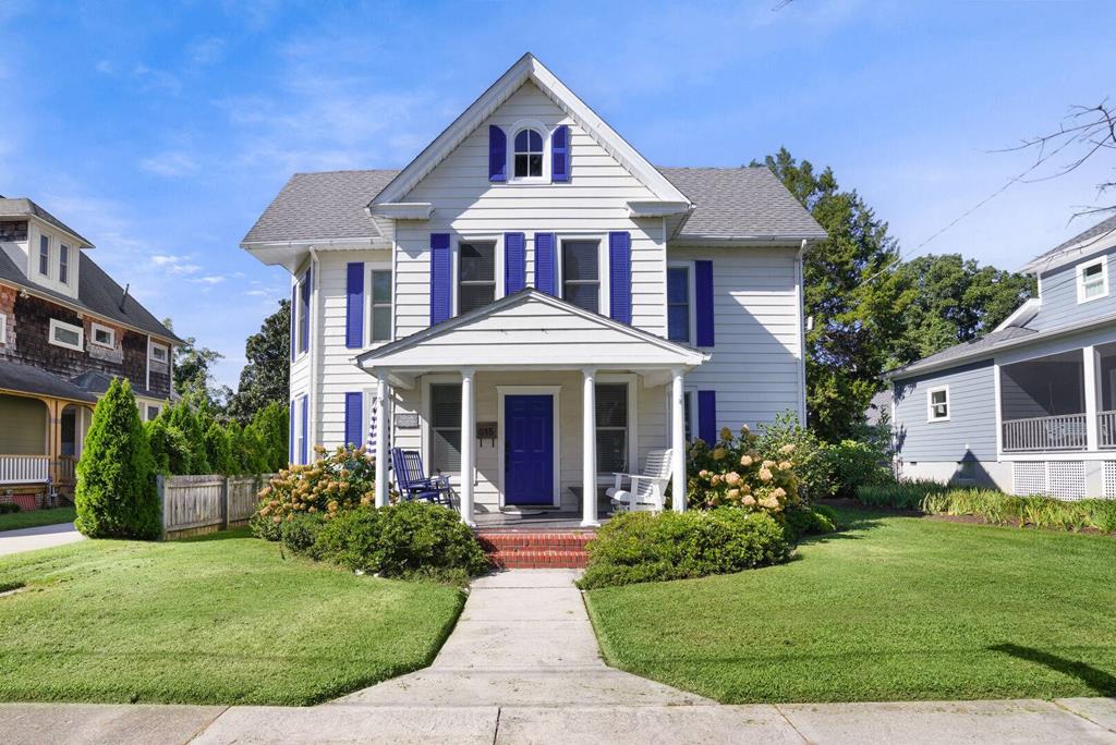 615 TAZEWELL AVE 