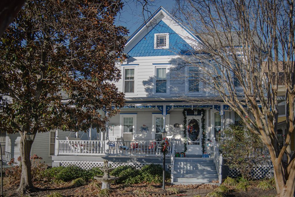 415 RANDOLPH AVE 