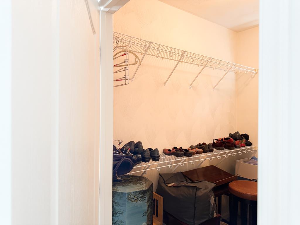 71237 | Photo 26