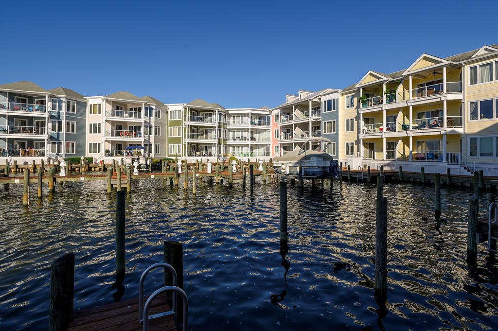 Featured Property 6321-309 CAPTAINS LANE 