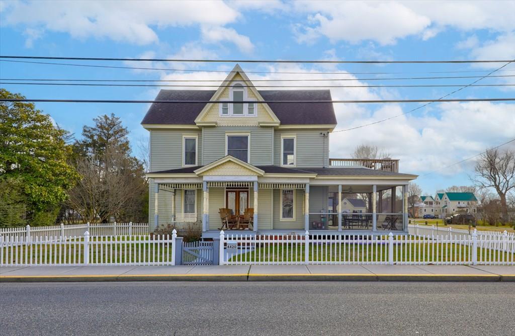 Featured Property 4420 MAIN ST 