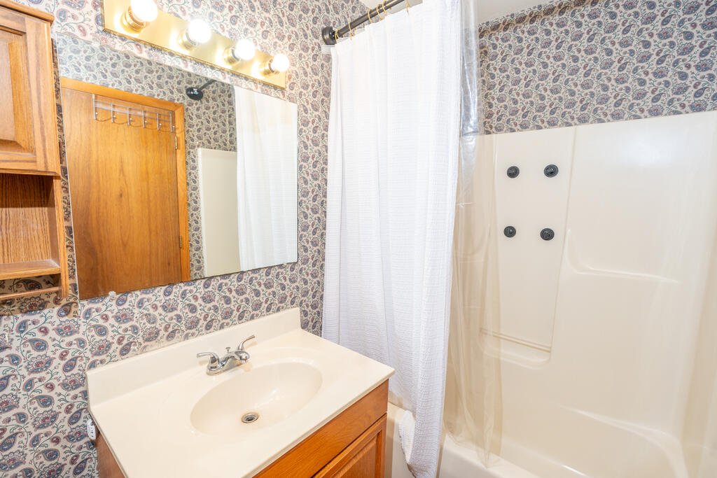 72010 | Photo 19
