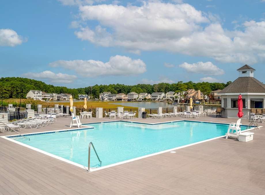 Resort Captain's Cove & Yacht Club